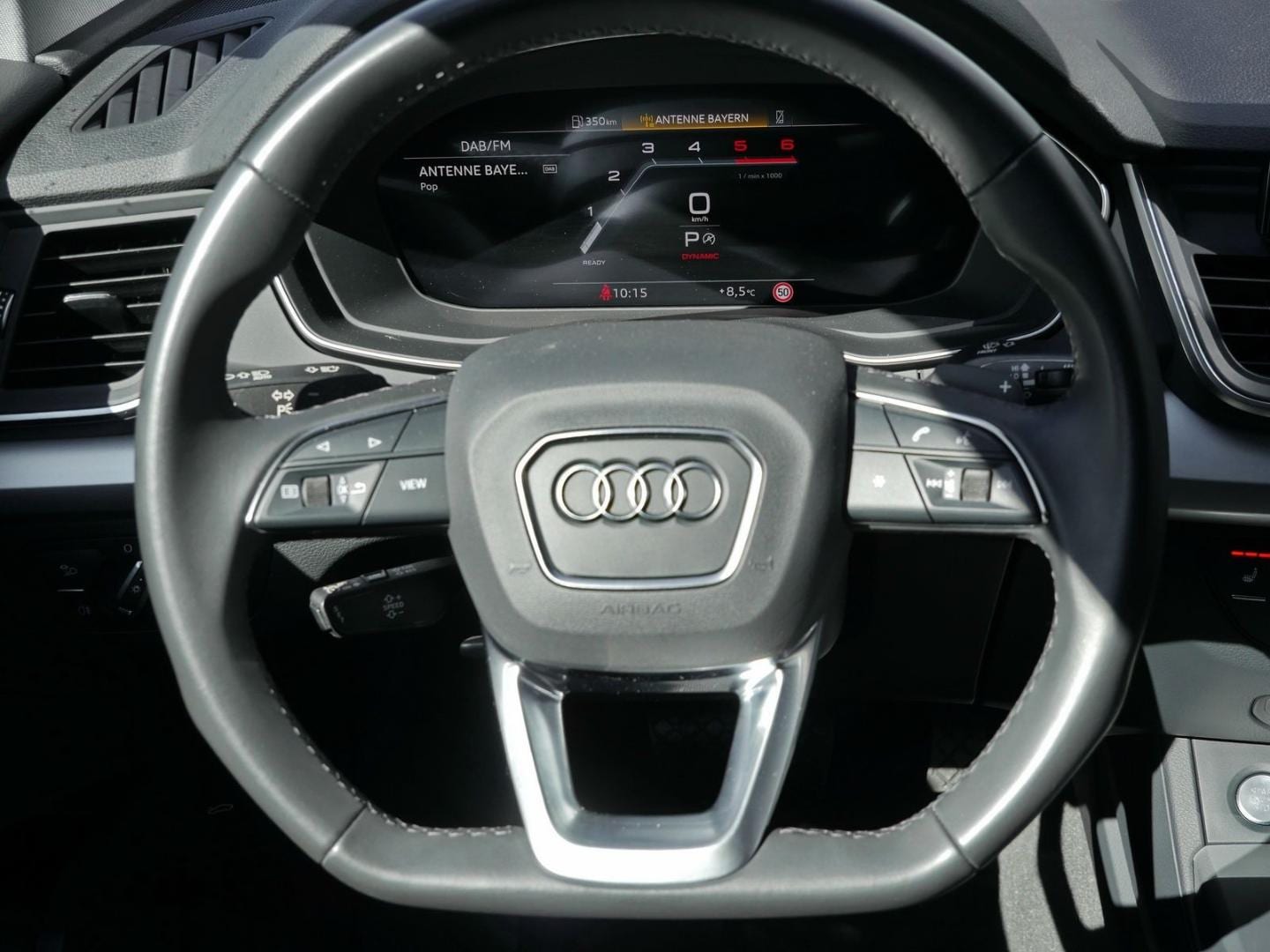 Bild über Audi Q5 Sportback 40 TDI quattro S tronic - für weitere Informationen kontaktieren Sie den Audi Partner
