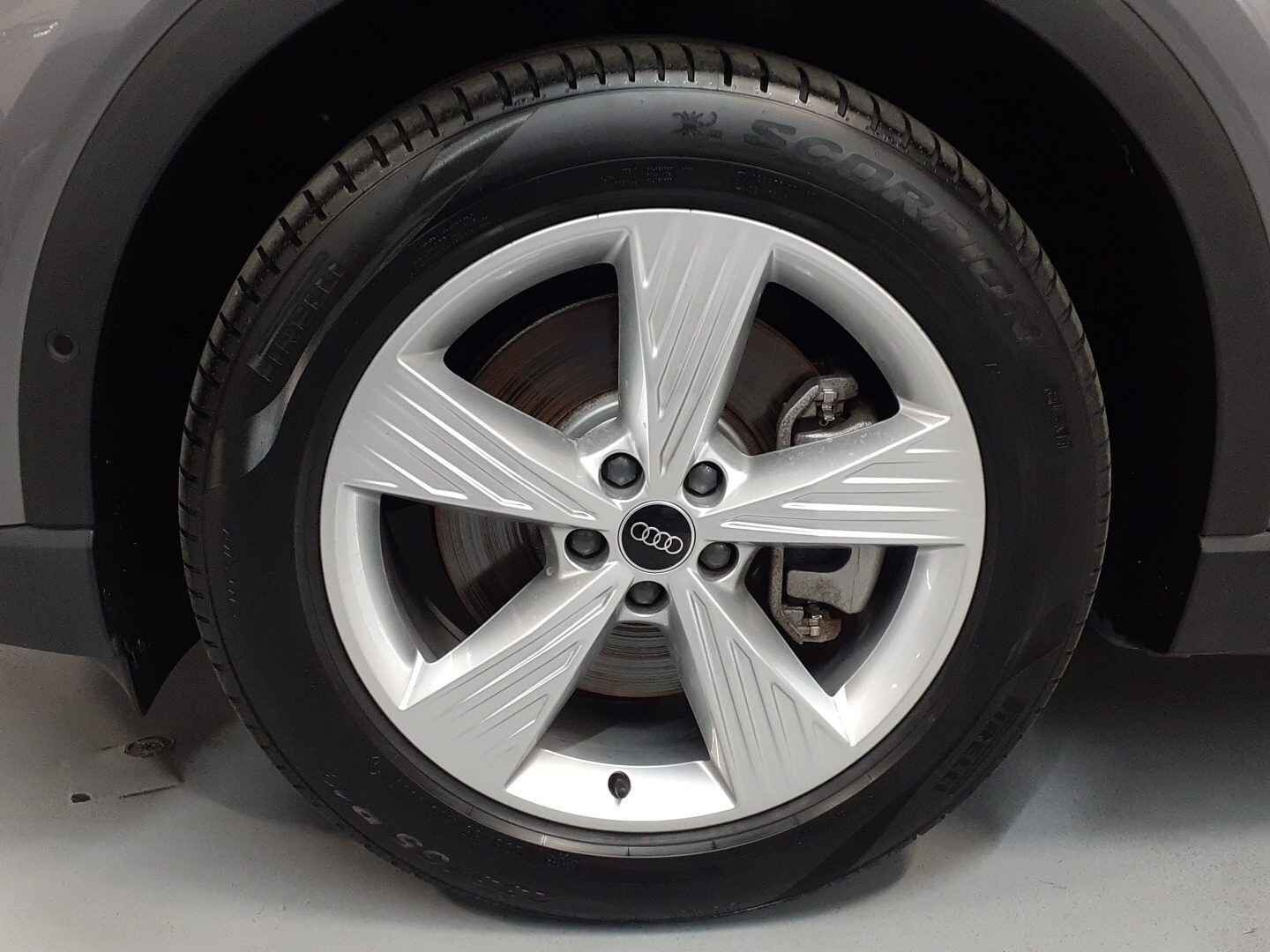 Image about Audi Q4 e-tron 40 e-tron