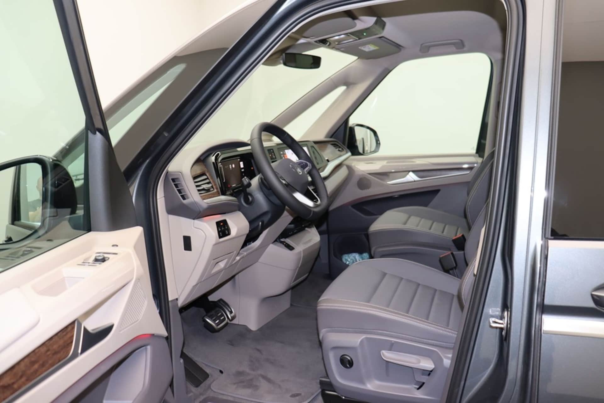 Volkswagen Multivan Style