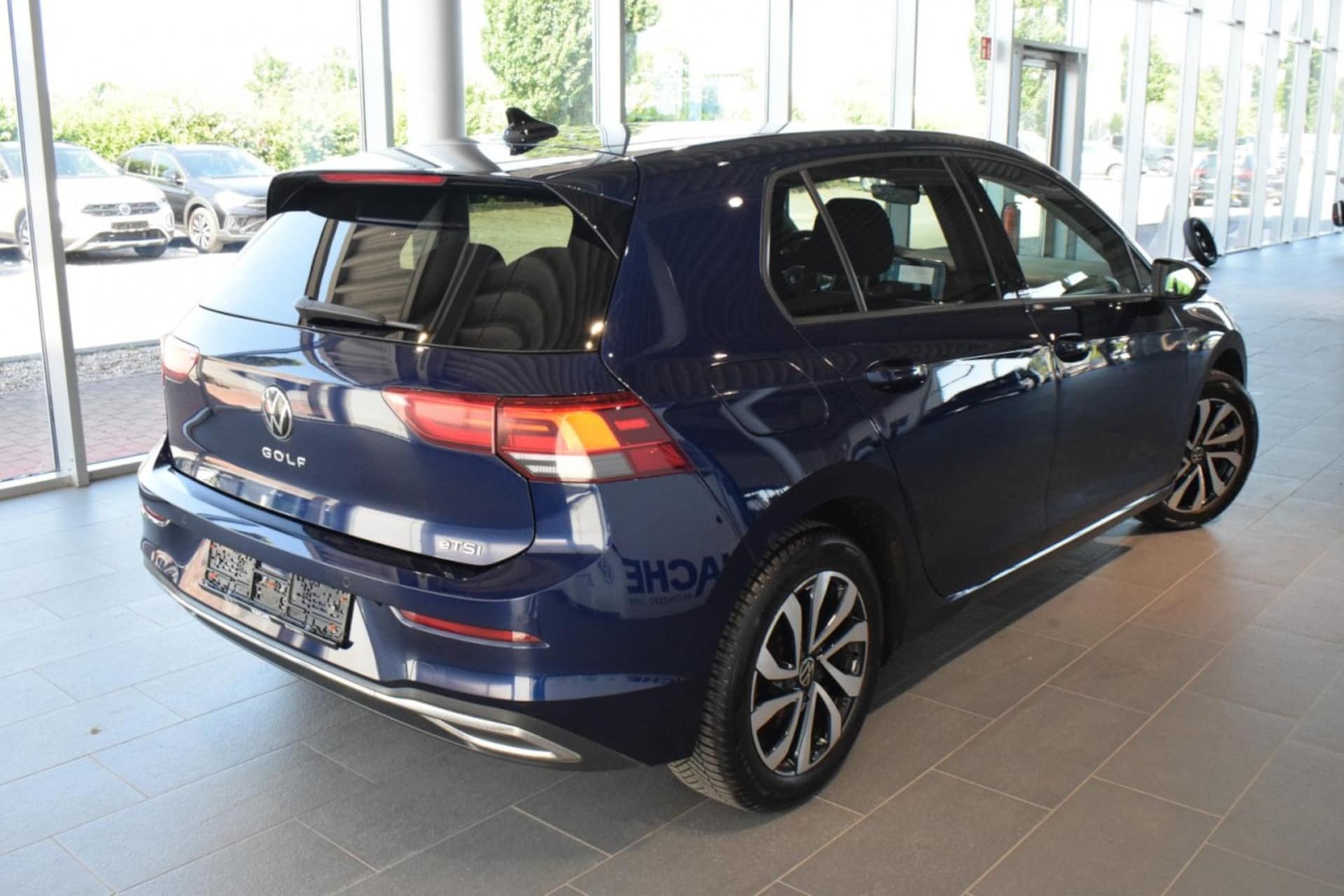 Volkswagen Golf Life