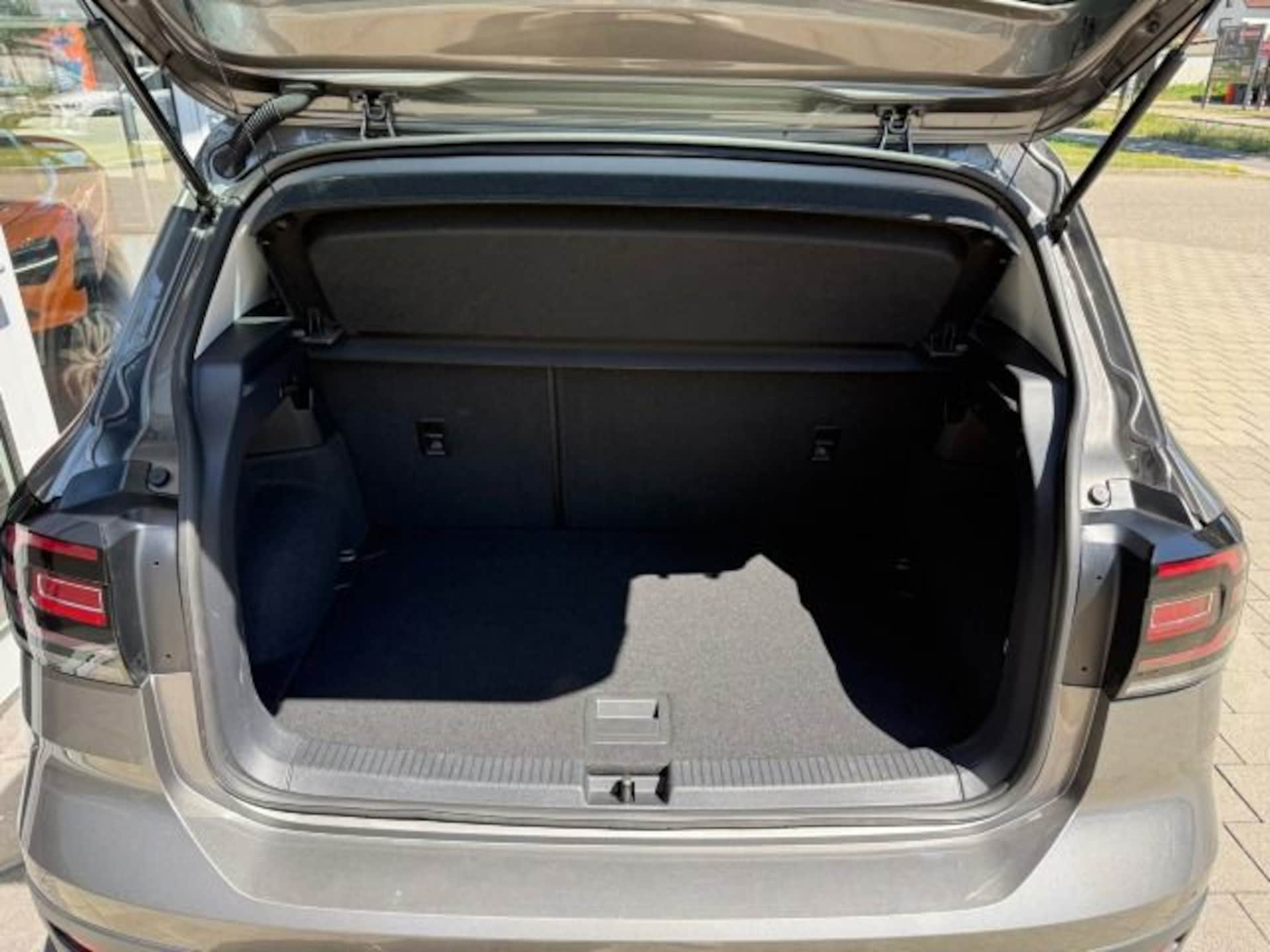 Volkswagen T-Cross Style