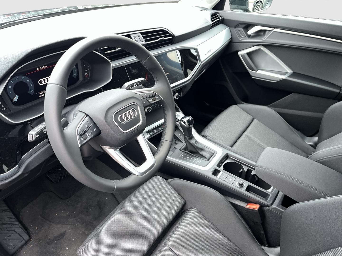 Bild über Audi Q3 TFSI 110 kW S tronic - für weitere Informationen kontaktieren Sie den Audi Partner