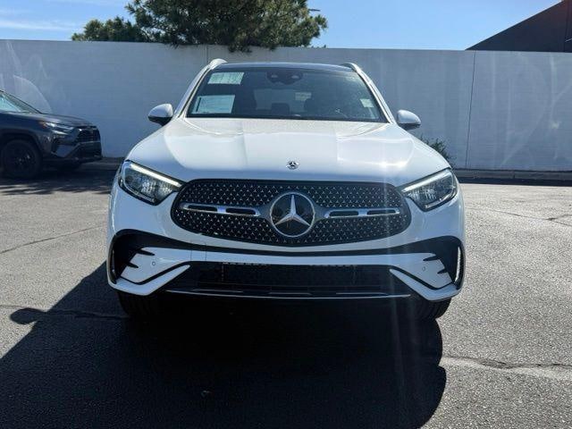 2025 Mercedes-Benz GLC 300