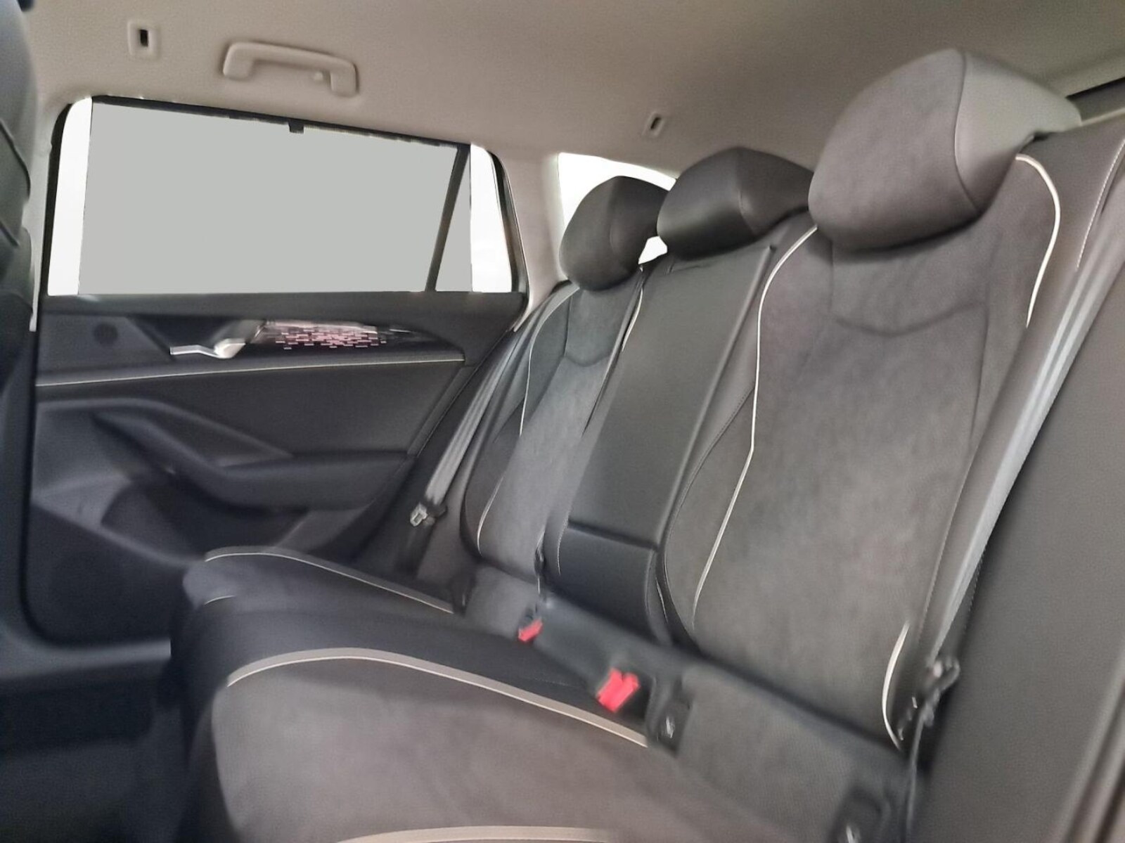 Volkswagen Passat – Bild 8