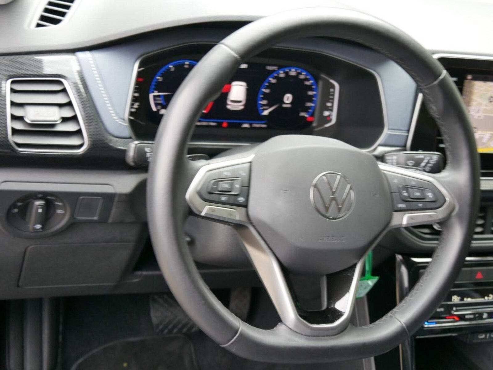 Volkswagen T-Cross – Bild 11