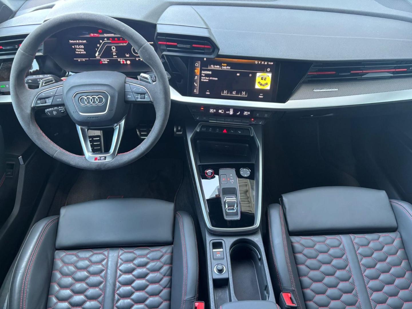 Image about Audi RS 3 Sportback TFSI quattro S tronic