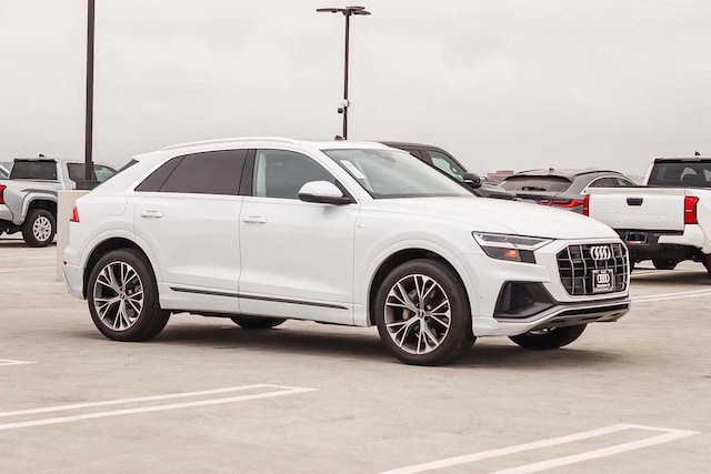 2022 Audi Q8