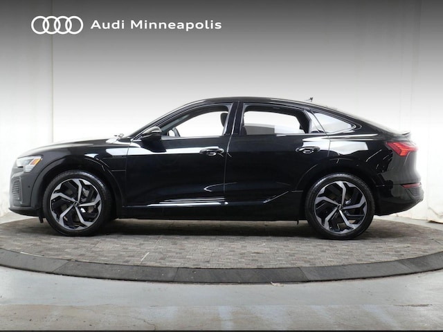2024 Audi Q8 Sportback e-tron