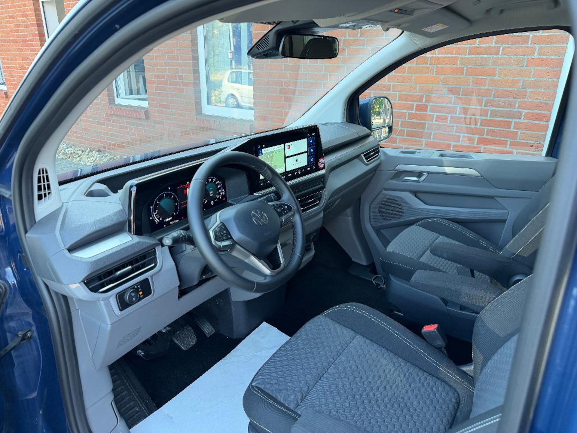 Volkswagen Caravelle Style