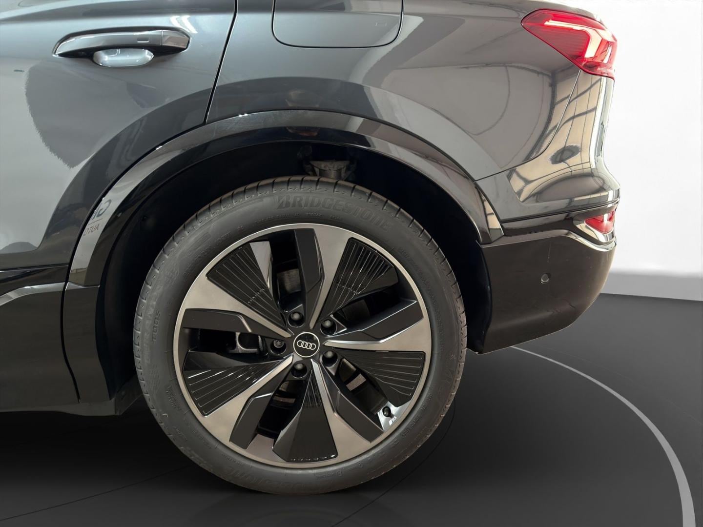 Bild über Audi Q6 SUV e-tron e-tron - für weitere Informationen kontaktieren Sie den Audi Partner