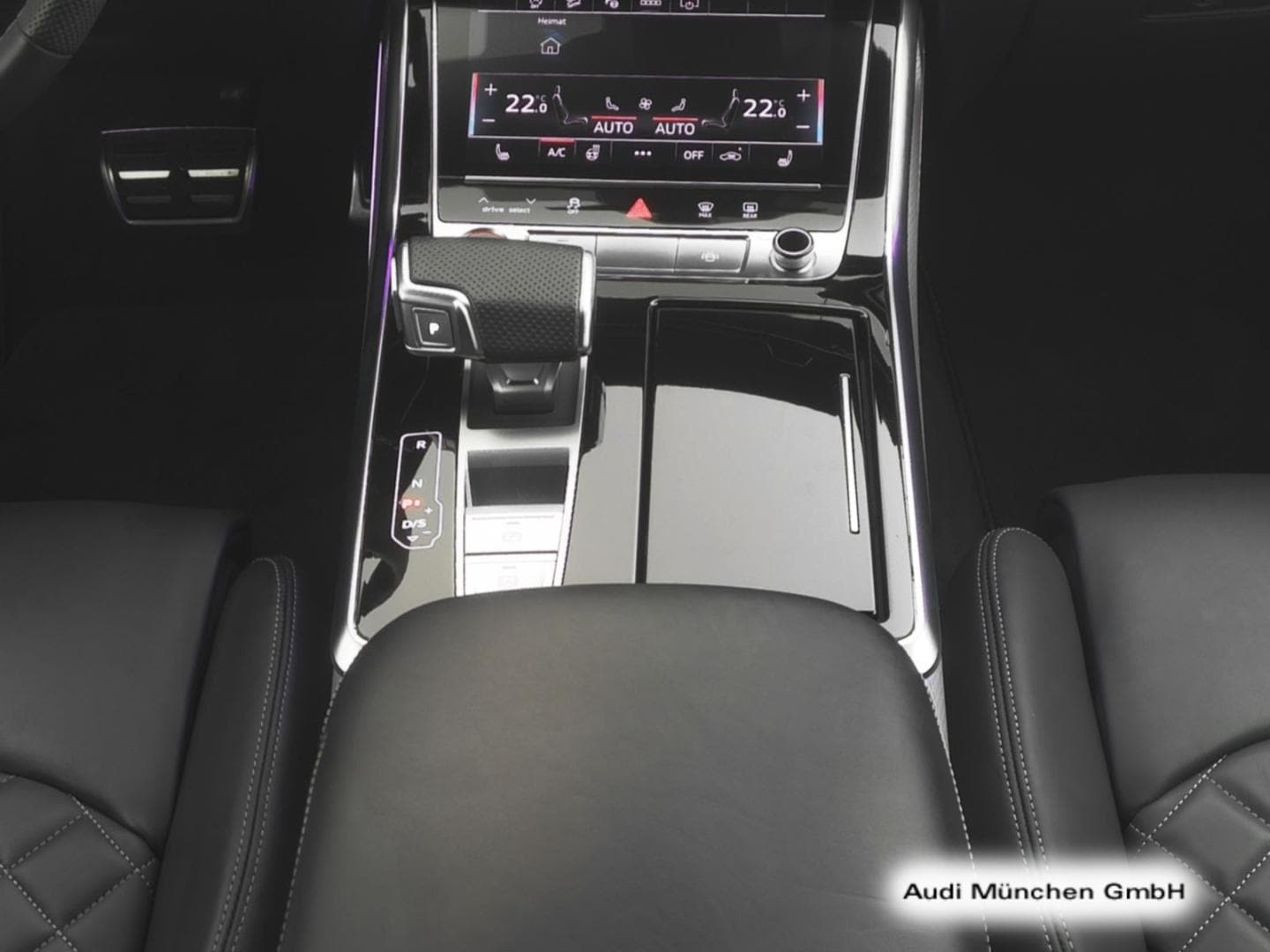 Bild über Audi SQ7 SUV TFSI quattro tiptronic - für weitere Informationen kontaktieren Sie den Audi Partner