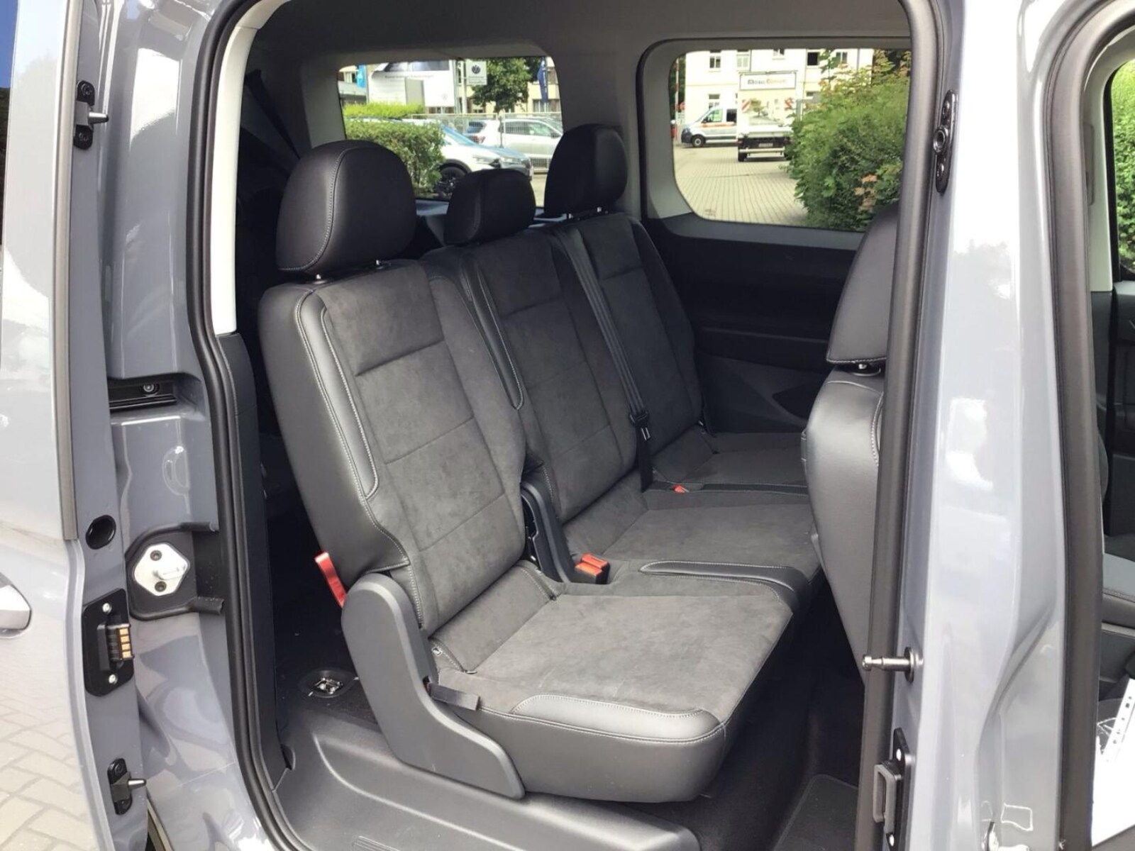 Volkswagen Caddy – Bild 9