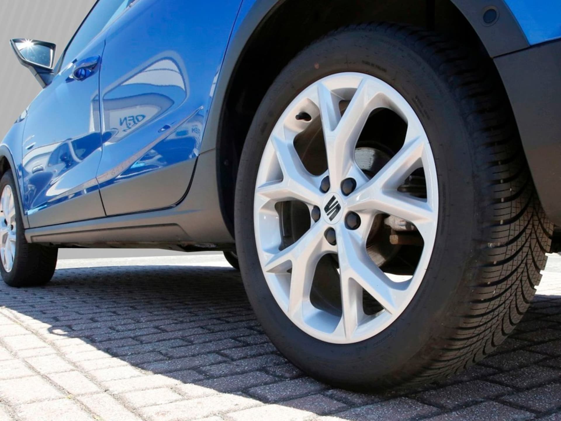SEAT Arona FR