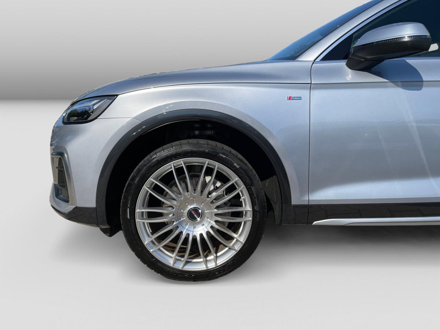 Bild über Audi Q5 Sportback 45 TFSI quattro S tronic - für weitere Informationen kontaktieren Sie den Audi Partner