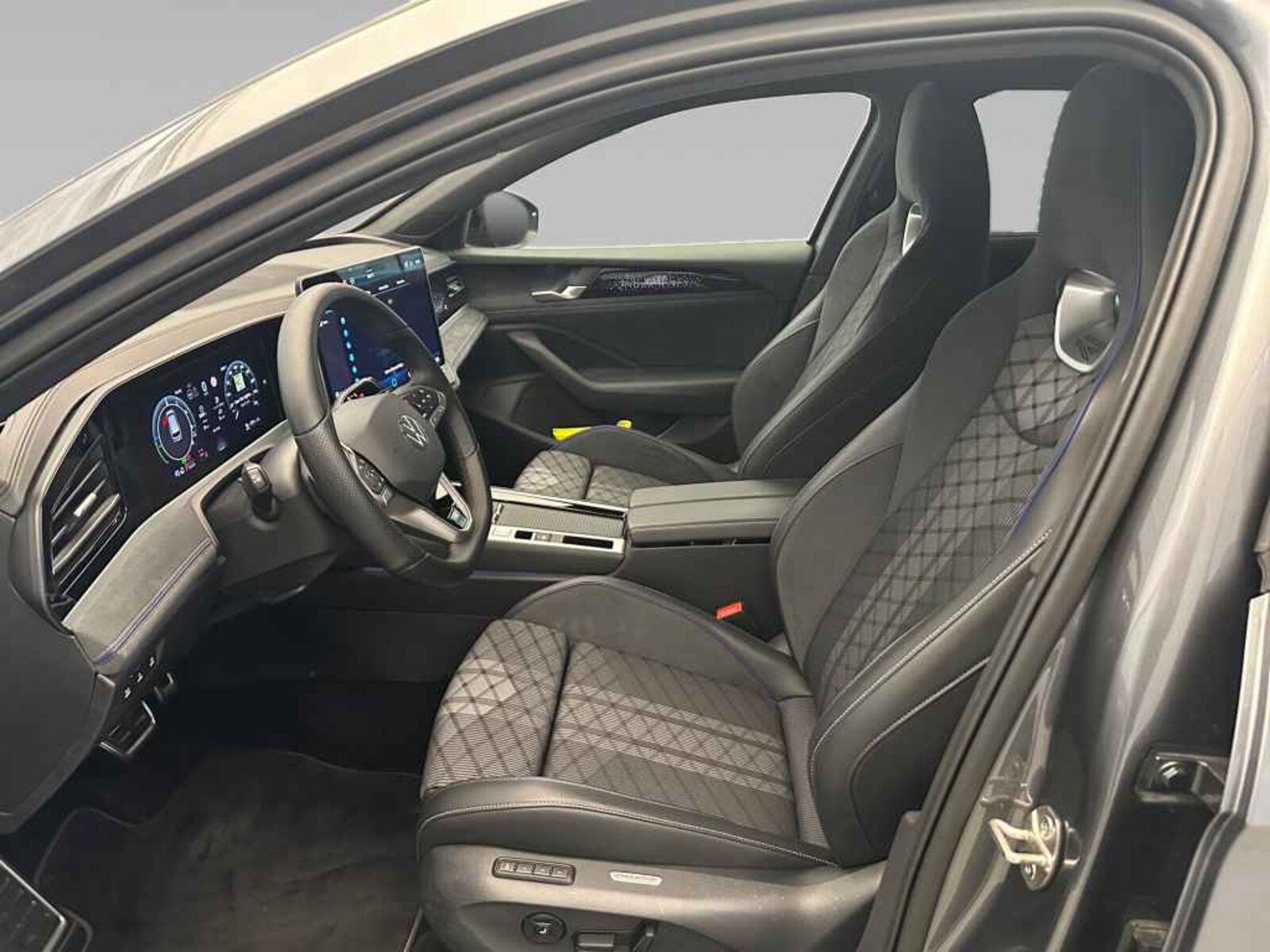 Volkswagen Passat – Bild 11
