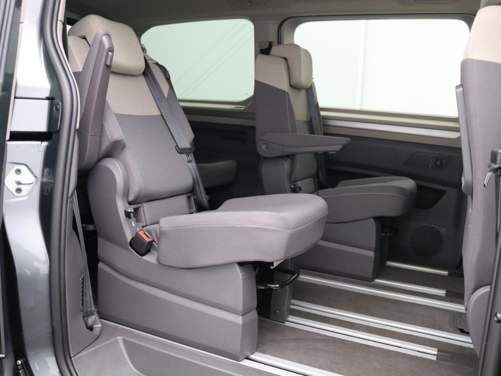 Volkswagen Multivan Langversion – Bild 12