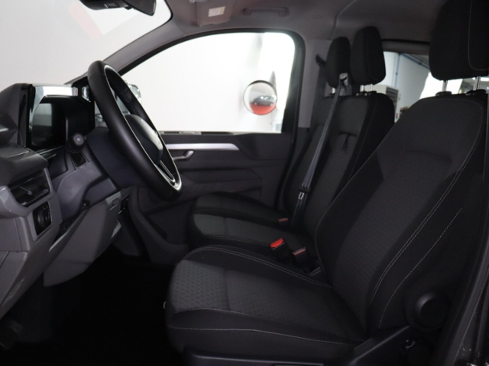 Volkswagen Caravelle – Bild 10