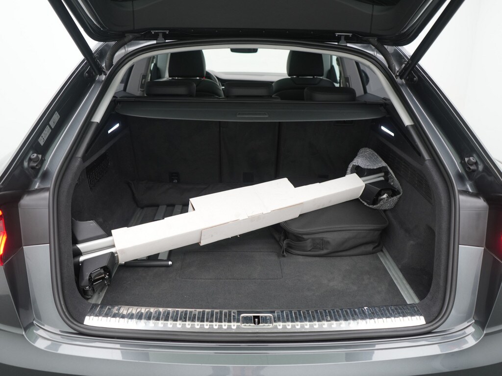 Image about Audi Q8 TFSI e 55 TFSI e quattro tiptronic