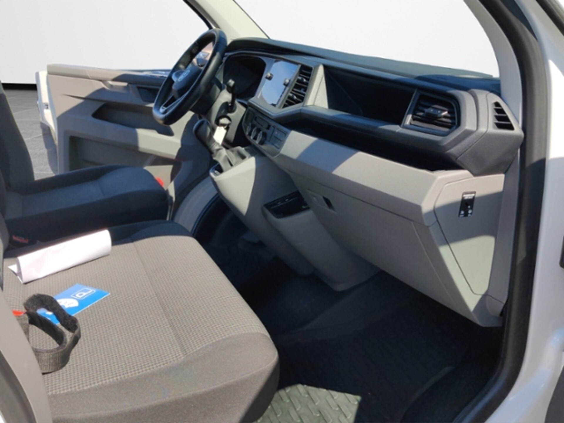 Volkswagen T6.1 Transporter Kombi kurzer Radstand