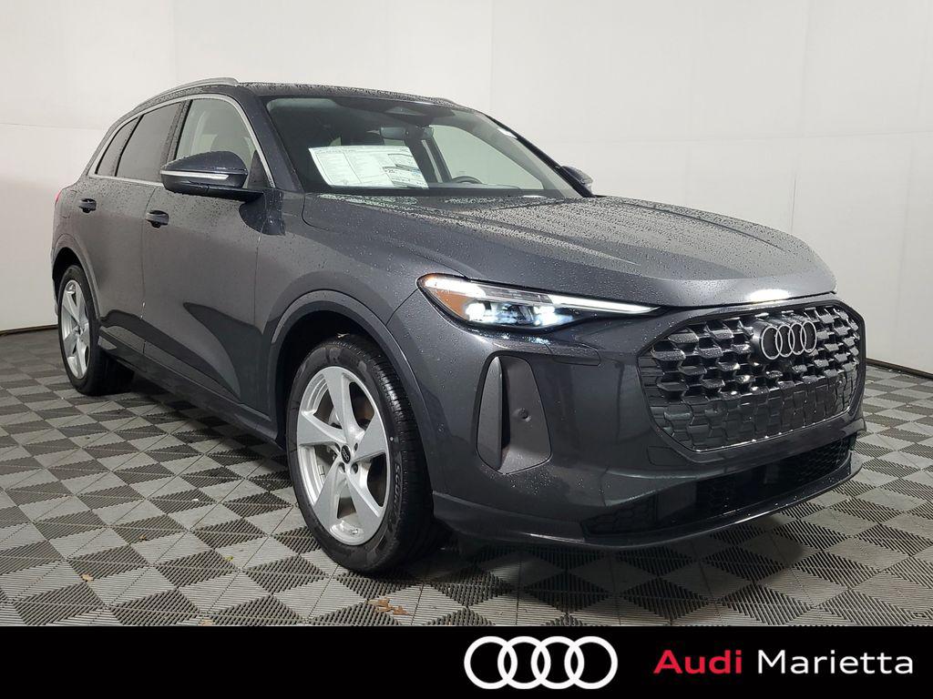 2025 Audi Q5 40 Prestige's photo