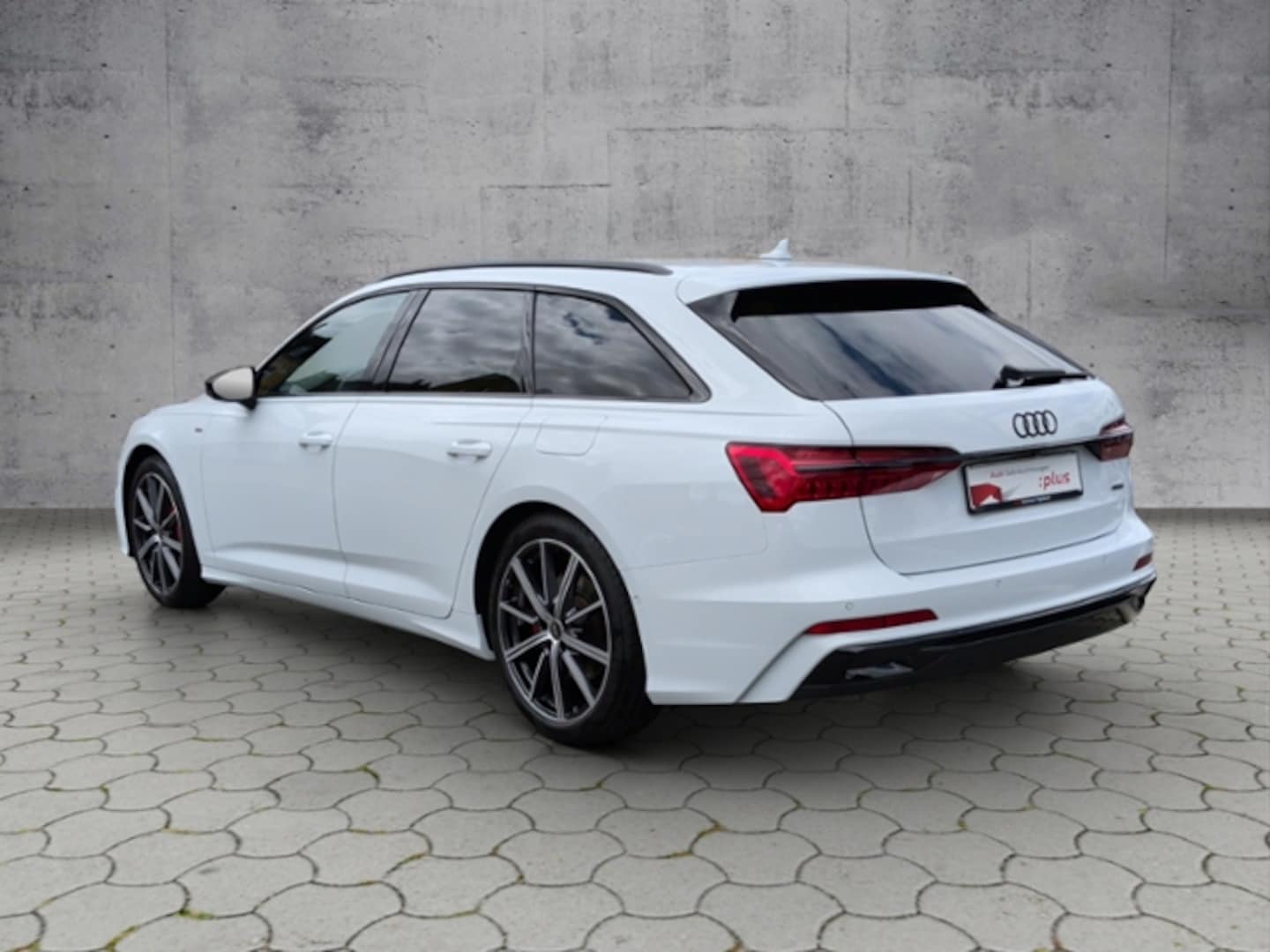 Bild über Audi A6 Avant TFSI e S line 55 TFSI e quattro S tronic - für weitere Informationen kontaktieren Sie den Audi Partner