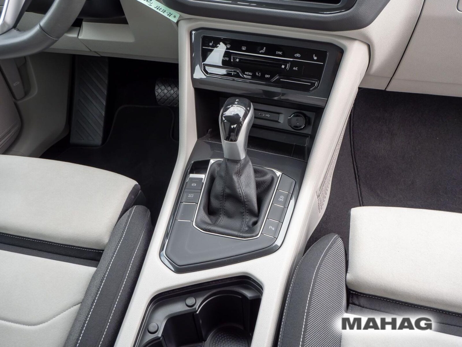 Volkswagen Tiguan – Bild 17
