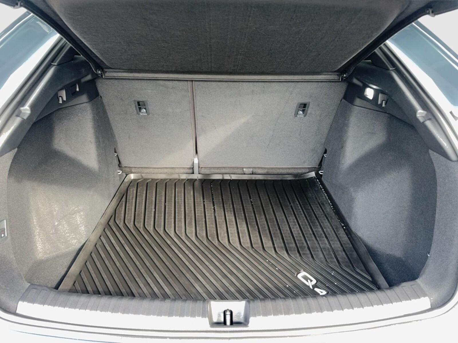 Audi Q4 Sportback e-tron – Bild 14