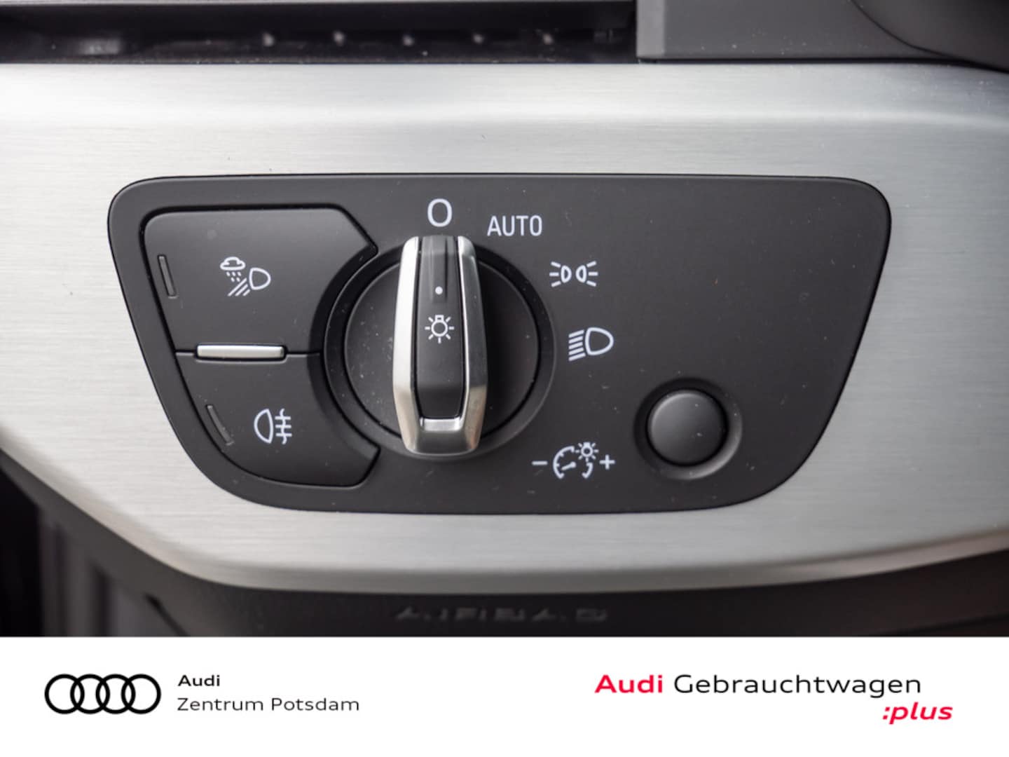 Bild über Audi A4 Avant S line 40 TFSI quattro S tronic - für weitere Informationen kontaktieren Sie den Audi Partner
