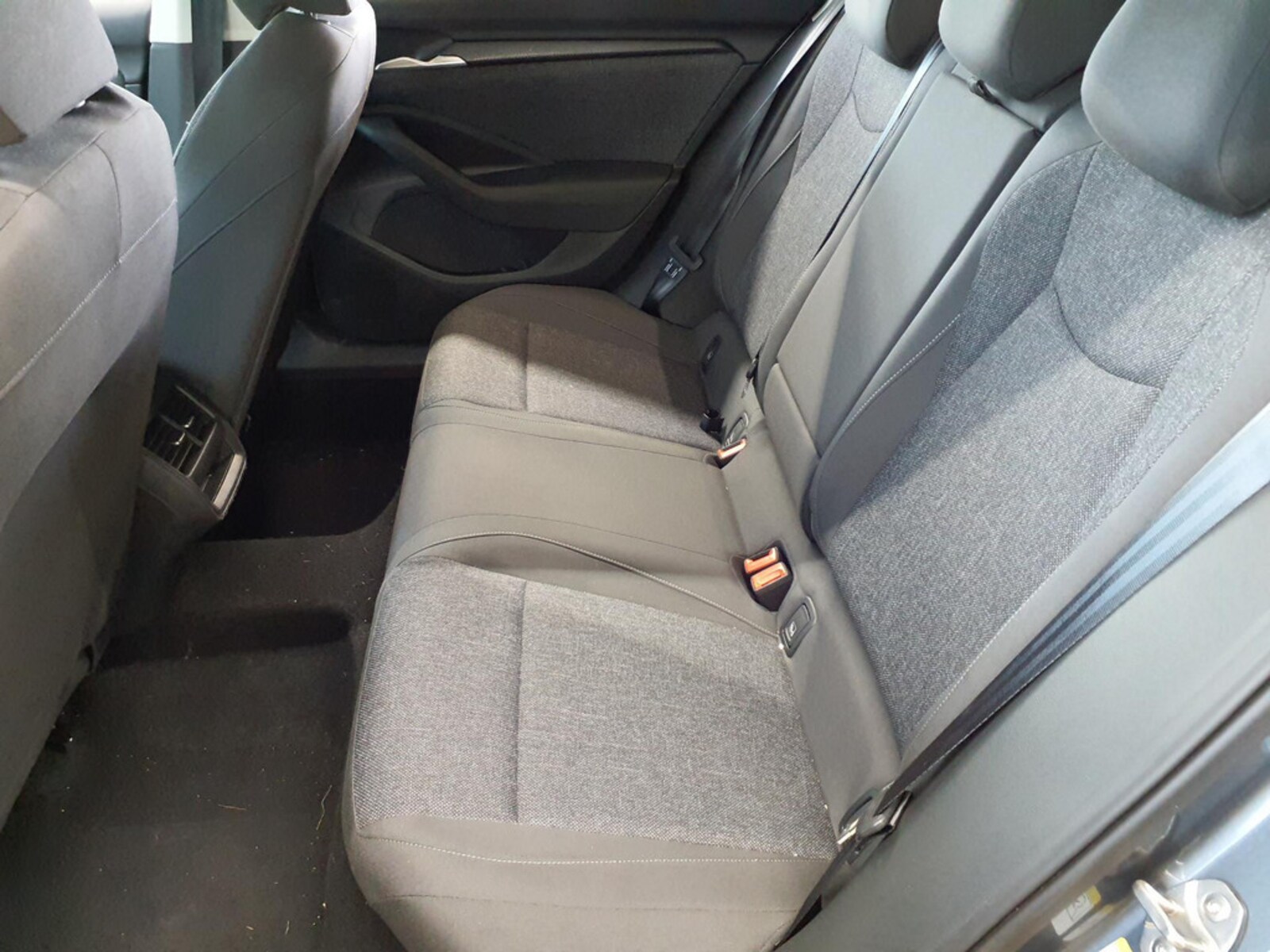 Škoda Superb Combi – Bild 7