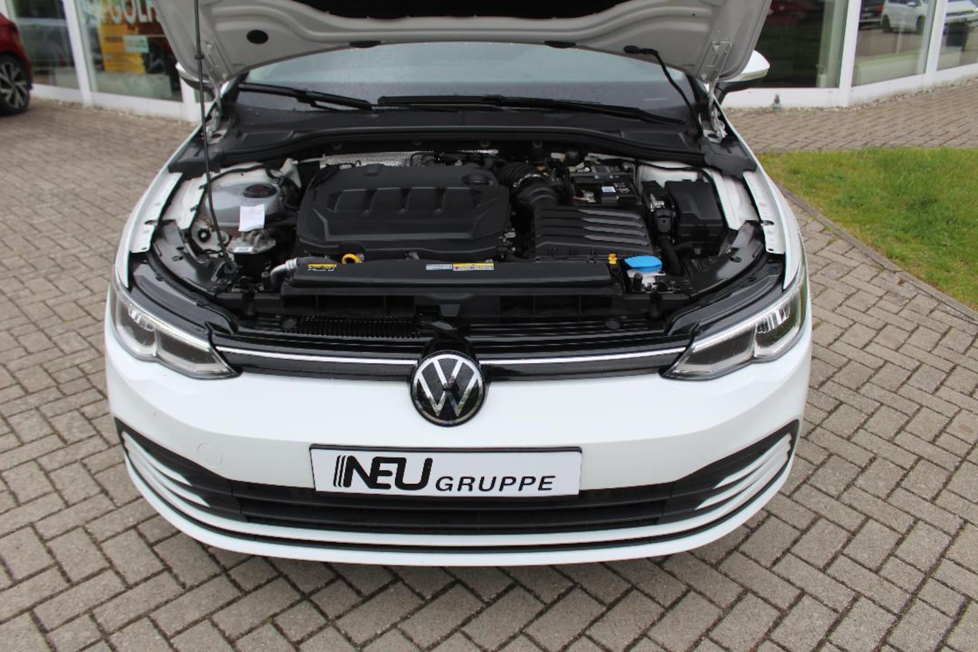 Volkswagen Golf Variant Life