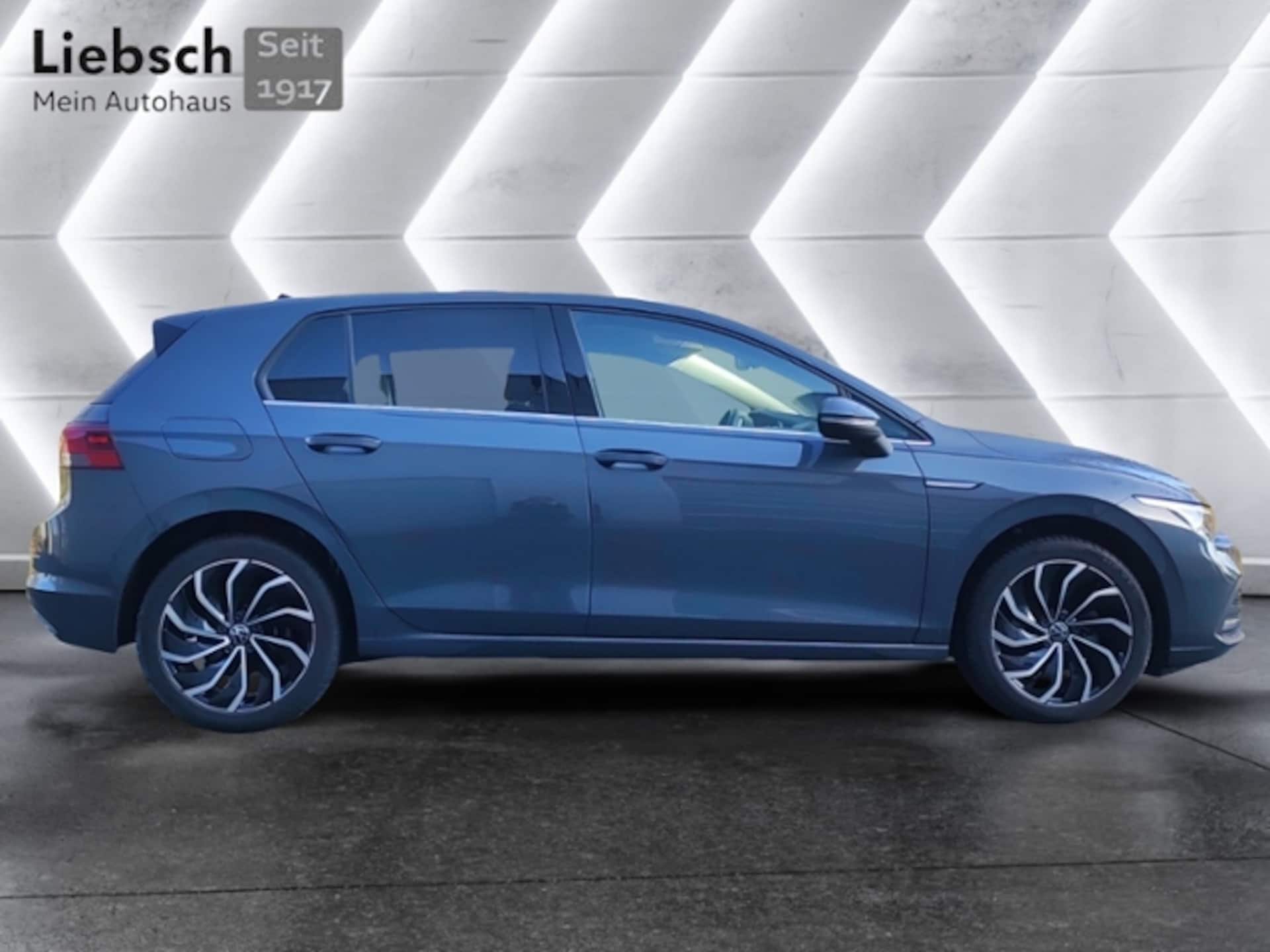 Volkswagen Golf Style