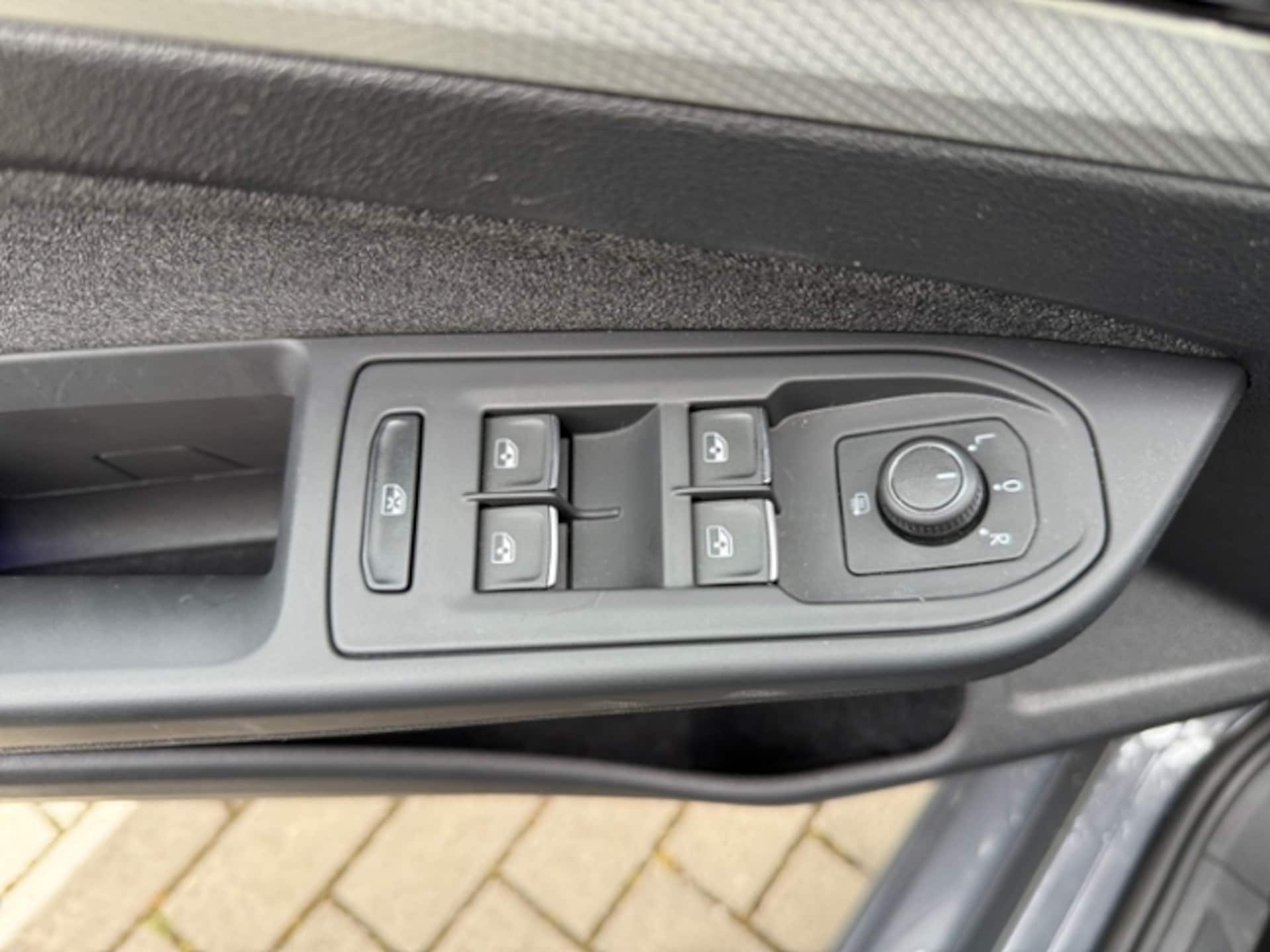 Volkswagen Golf MOVE