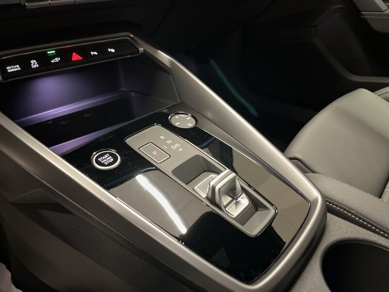 Immagine di Audi A3 Sportback TFSI e S line edition 45 TFSI e 180 kW (245 CV) S tronic - Vista: for more details contact your dealer