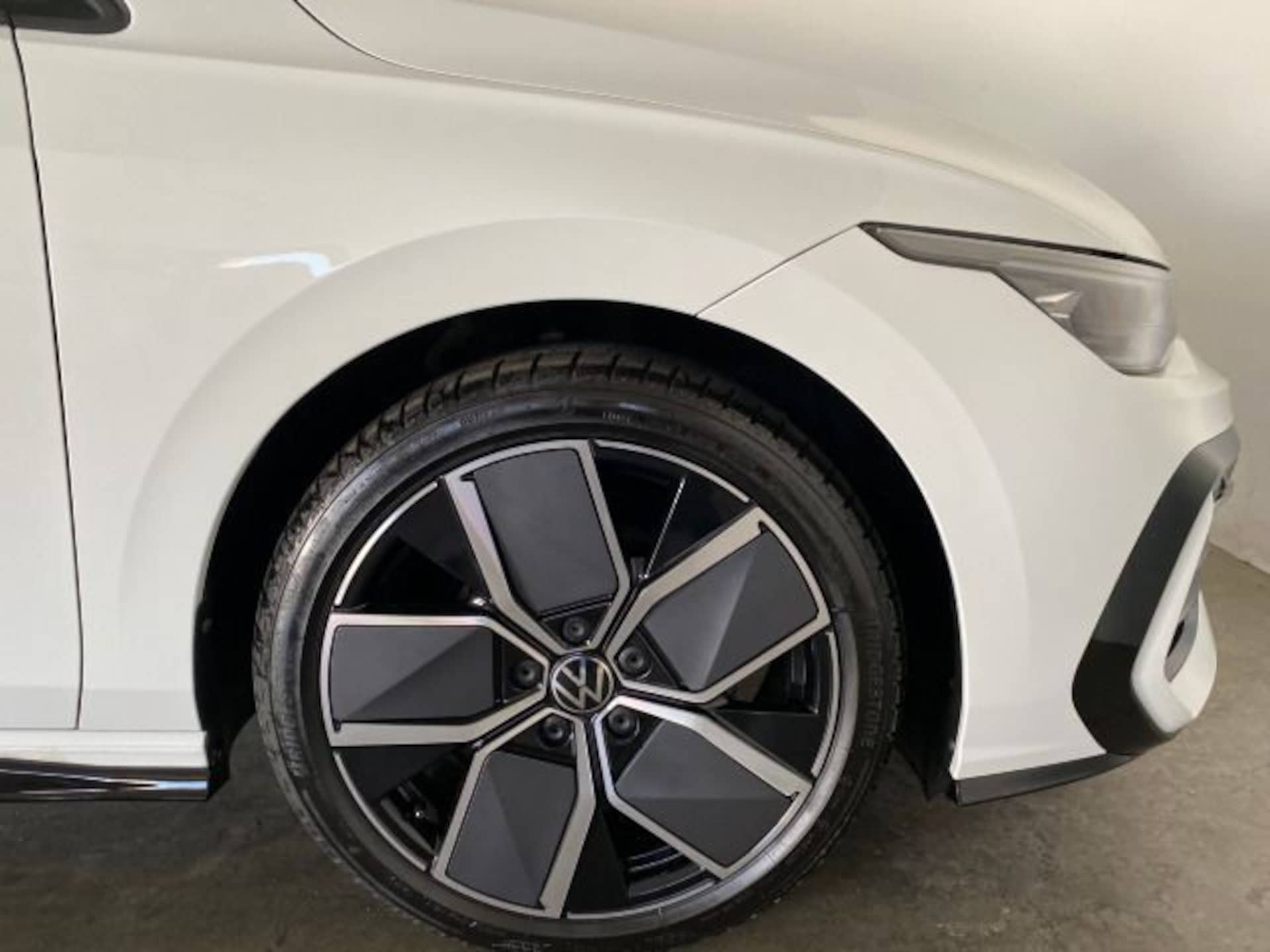 Volkswagen Golf Variant R-Line