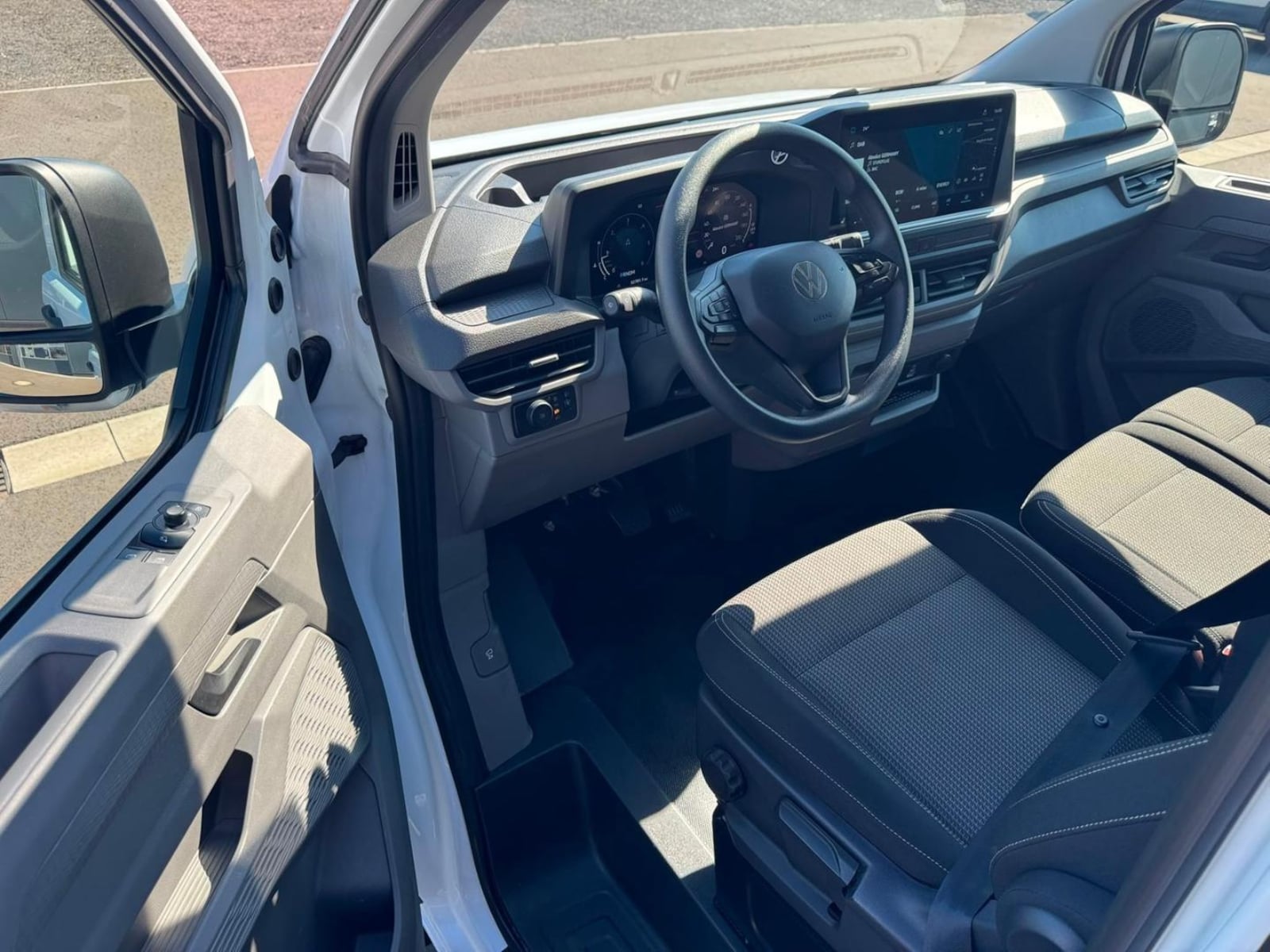 Volkswagen Transporter Kasten langer Radstand – Bild 11
