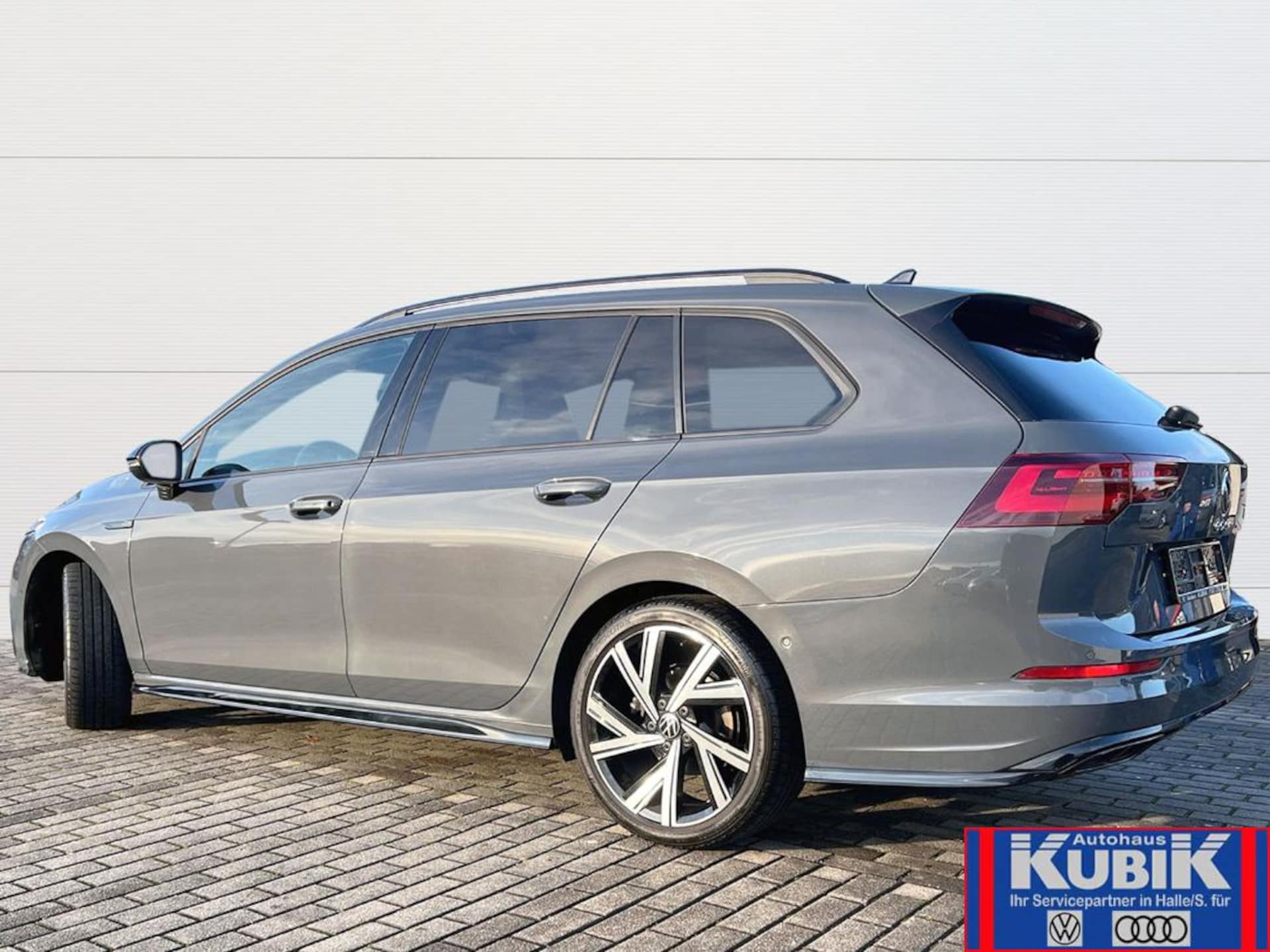 Volkswagen Golf Variant R-Line