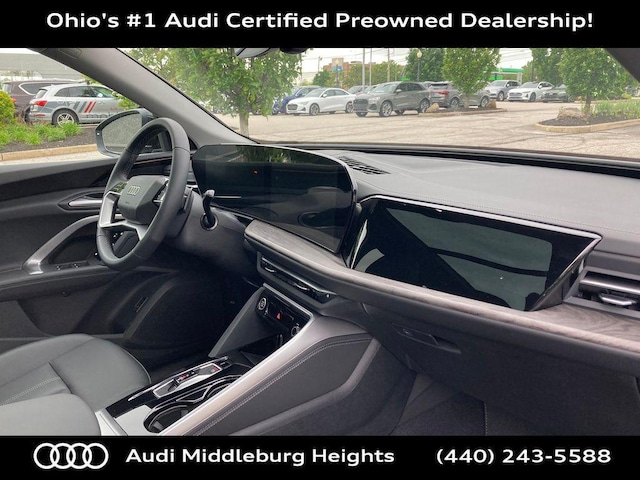 2025 Audi Q5 Premium - Photo 18