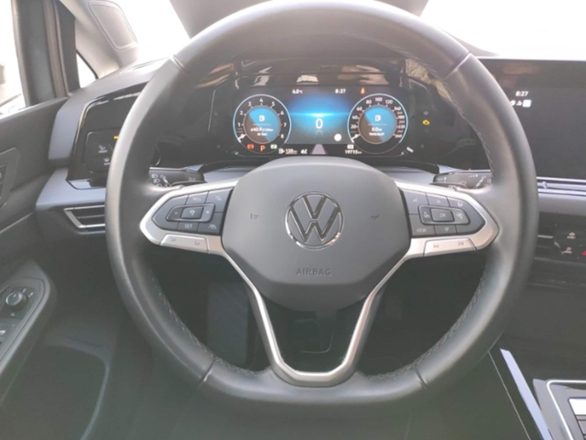 Volkswagen Golf Style