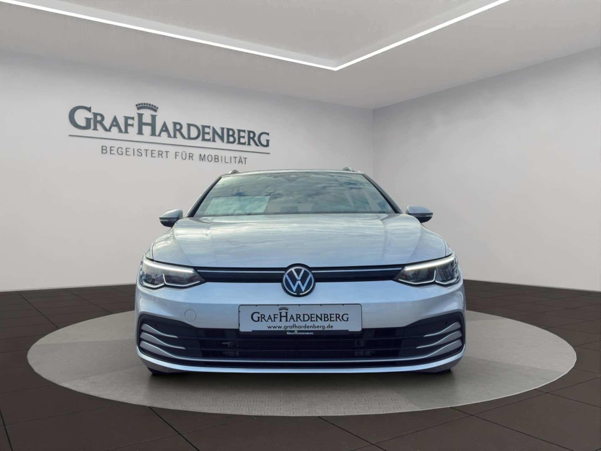 Volkswagen Golf Variant Life
