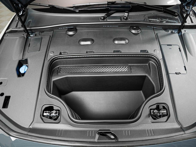 2027 Audi S6 Sportback e-tron