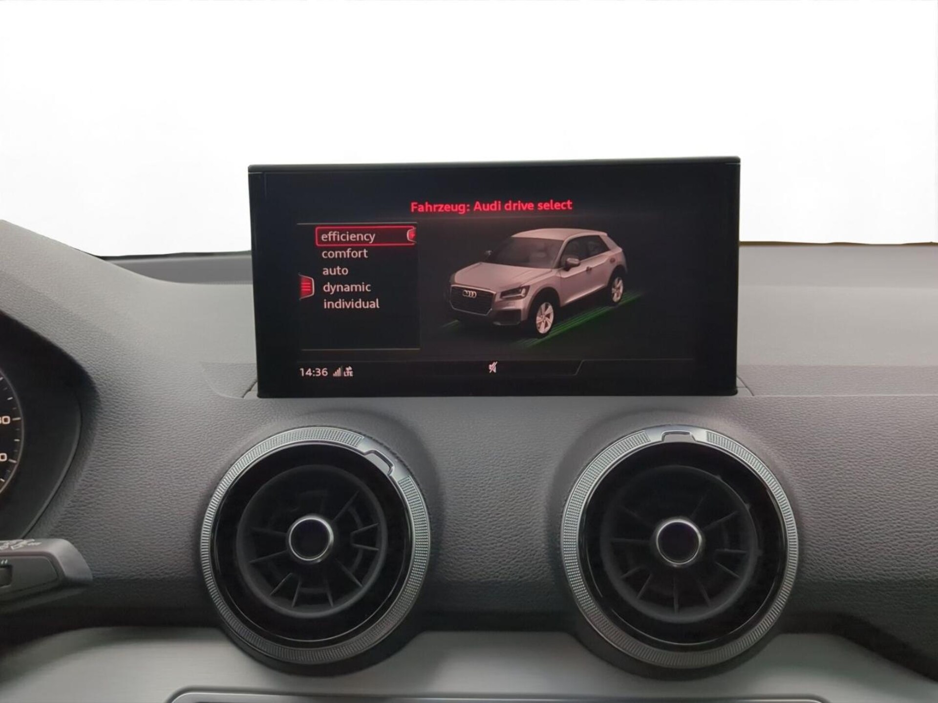 Audi Q2 S line