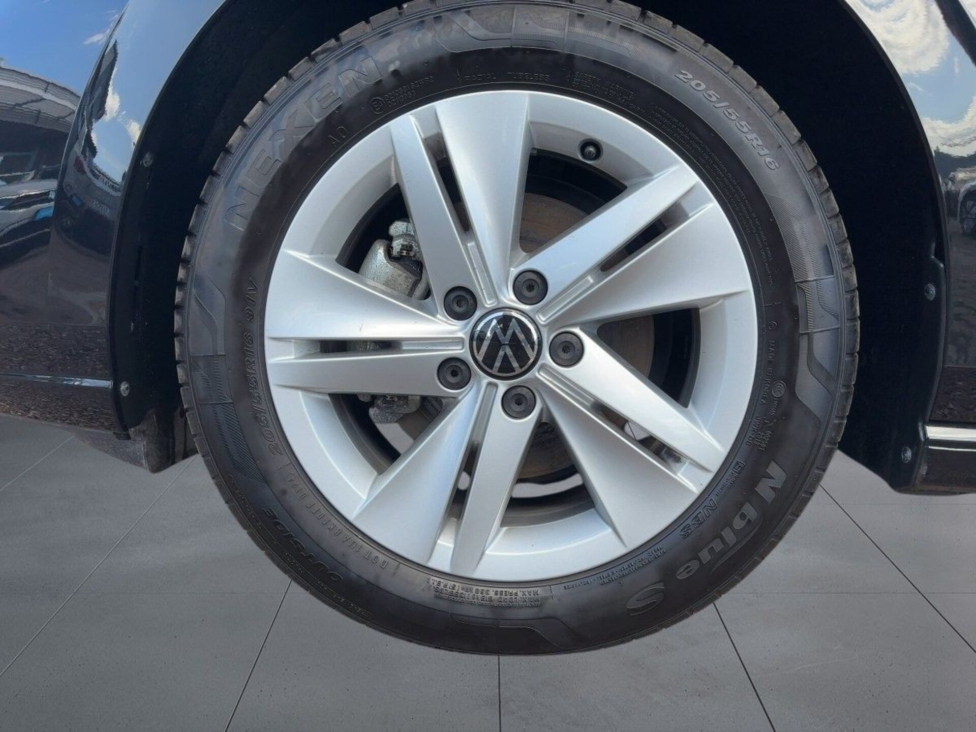 Volkswagen Golf Variant Life