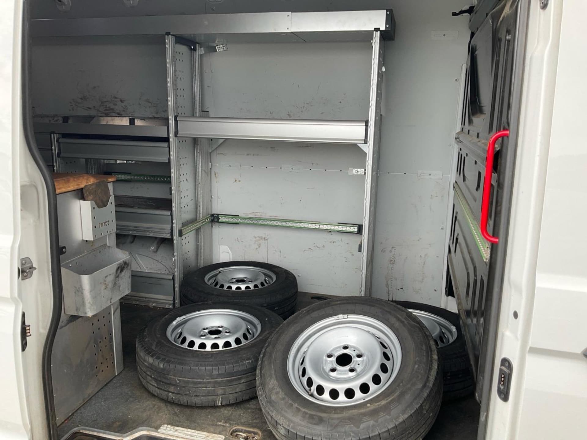 Volkswagen Crafter Kasten mittlerer Radstand