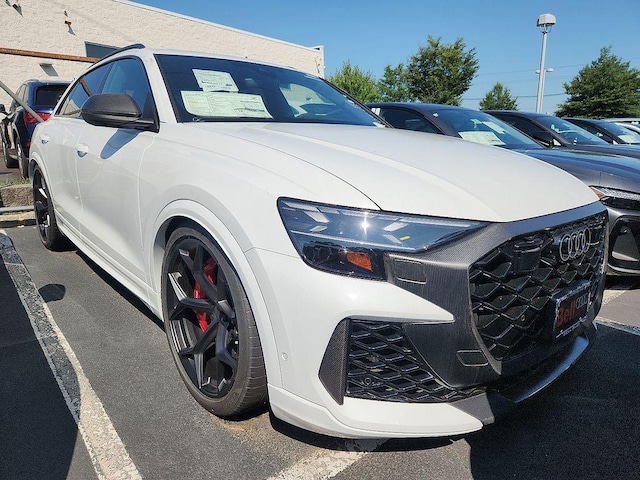 2026 Audi RS Q8 SUV performance