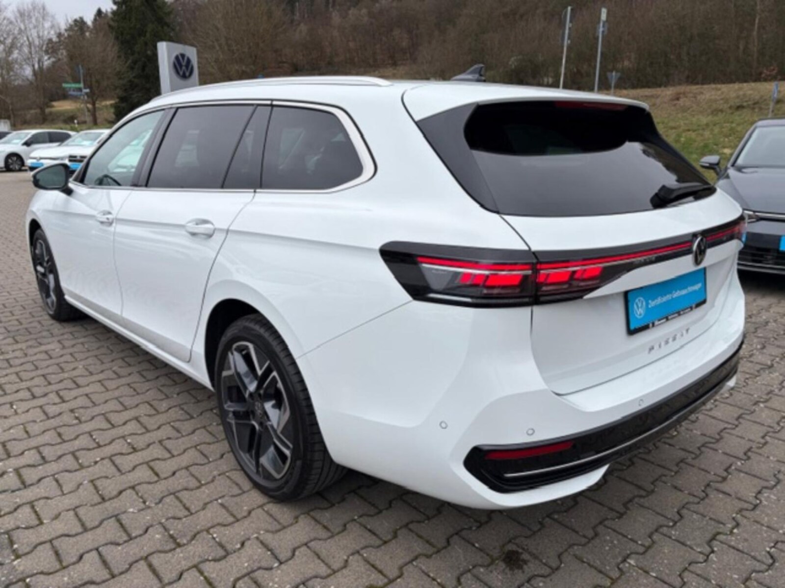 Volkswagen Passat – Bild 9