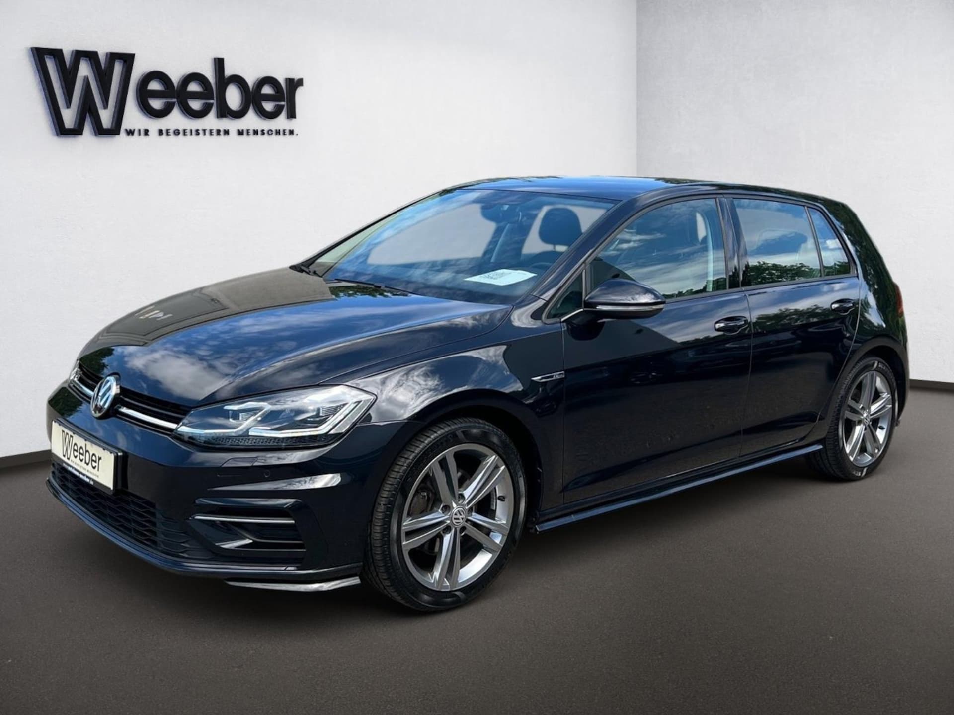 Volkswagen Golf R-Line