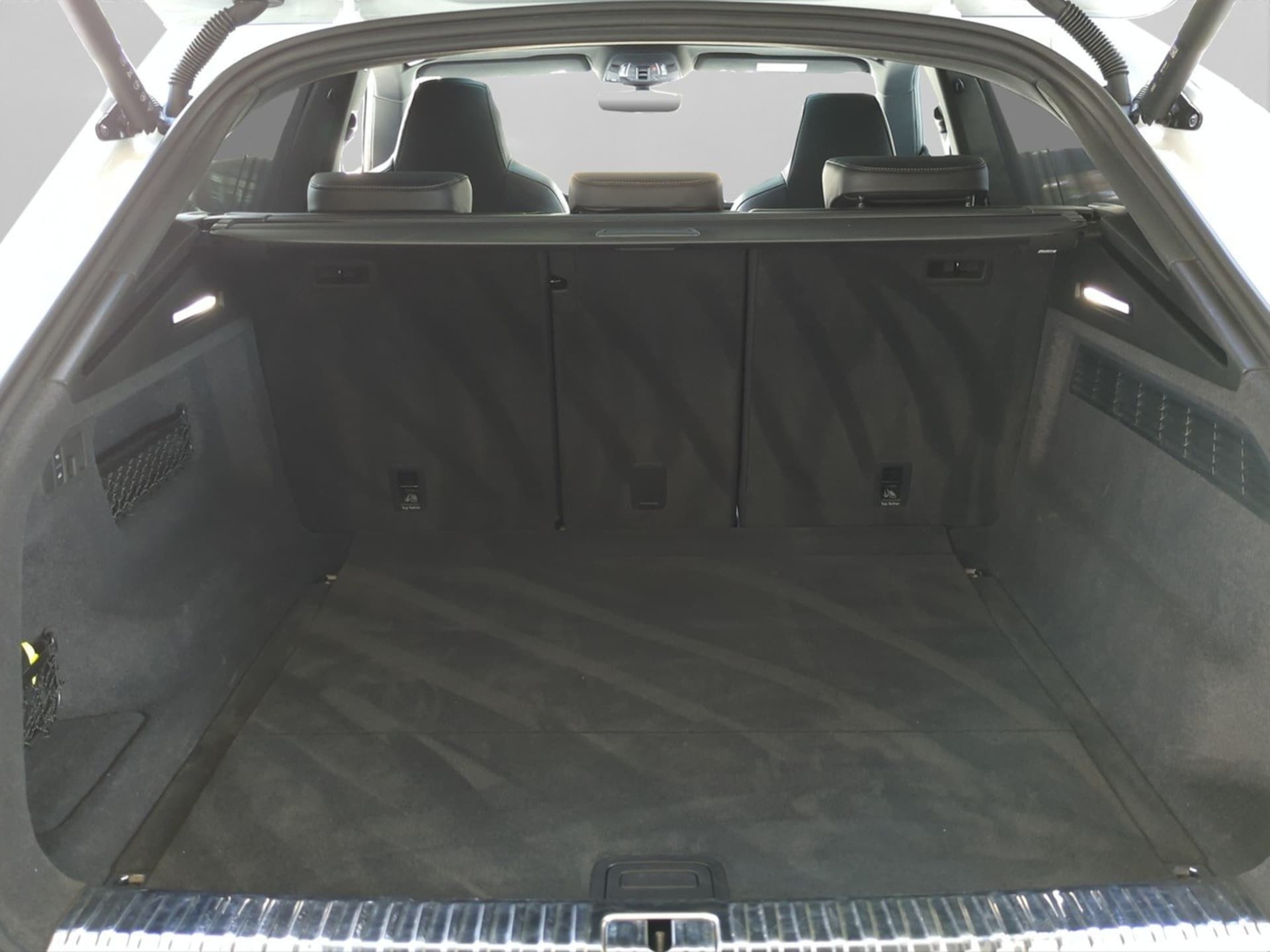 Audi SQ8 SUV