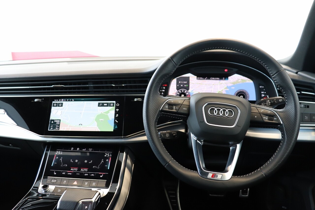 Image about Audi Q8 55 TFSI quattro debut package S line