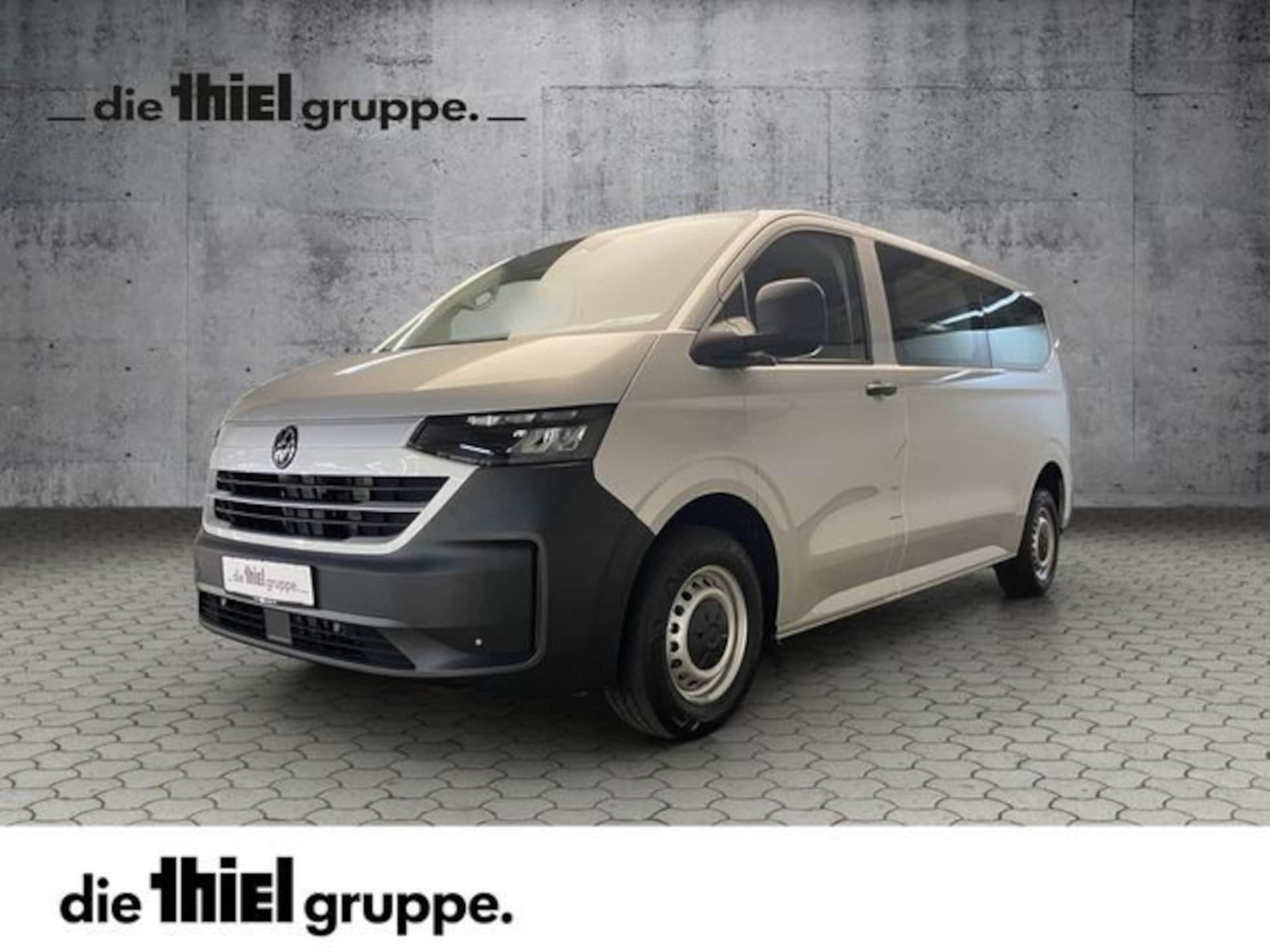 Volkswagen Transporter Kombi langer Radstand