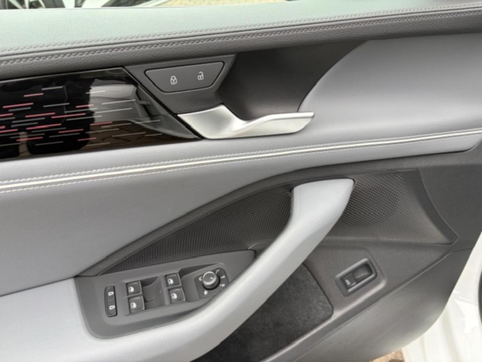 Volkswagen Passat Elegance